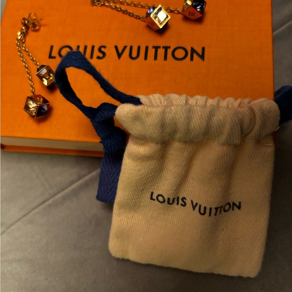 Louis Vuitton Gamble Earrings